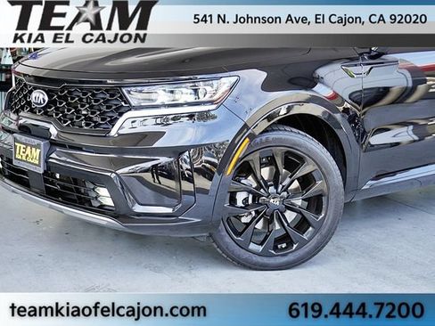 Certified 2021 Kia Sorento SX FWD image 3