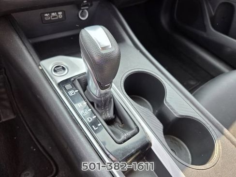 Used 2025 Nissan Altima 2.5 SV FWD image 21