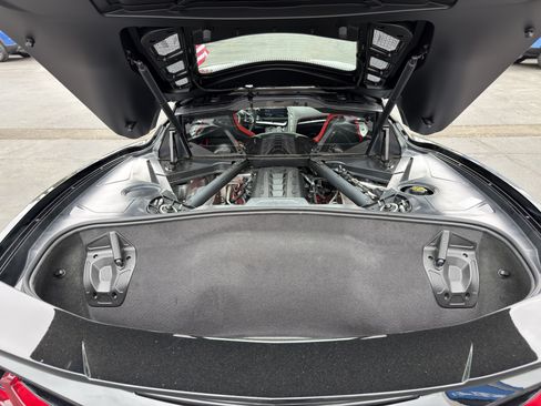 Used 2023 Chevrolet Corvette Stingray Coupe w/ 1LT RWD image 14