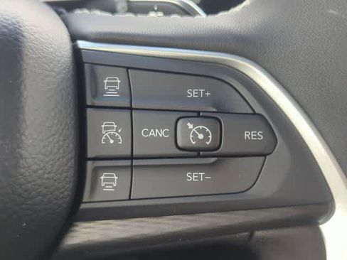 New 2025 Jeep Grand Cherokee L Laredo w/ Luxury Tech Group I image 21