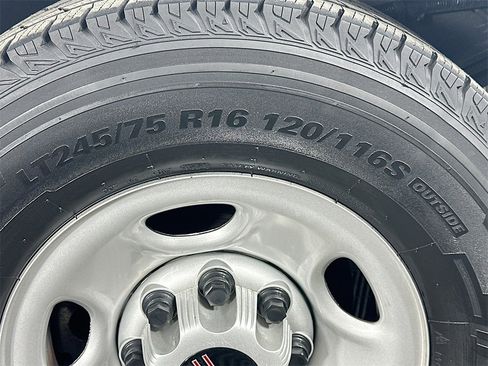 Used 2023 GMC Savana 2500 w/ Driver Convenience Package image 33