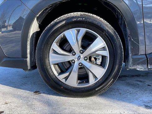 Certified 2024 Subaru Ascent Premium w/ Convenience Package image 10