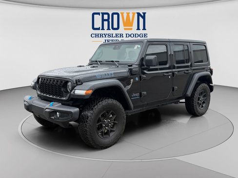 Used 2024 Jeep Wrangler Unlimited AWD/4WD image 7