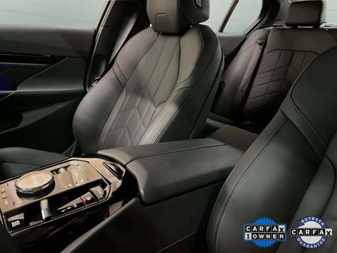 Used 2025 BMW 530i xDrive image 61