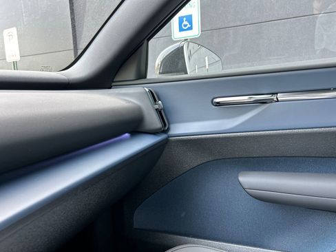 New 2026 Volvo EX30 Plus w/ Climate Package image 20