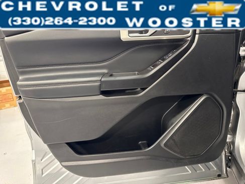 Used 2020 Ford Explorer XLT w/ Equipment Group 202A image 10