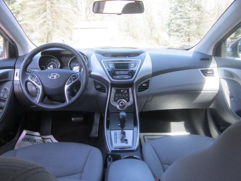 Used 2013 Hyundai Elantra GLS w/ Preferred Pkg image 26