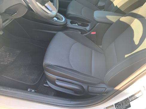 Used 2024 Kia Forte LXS image 14