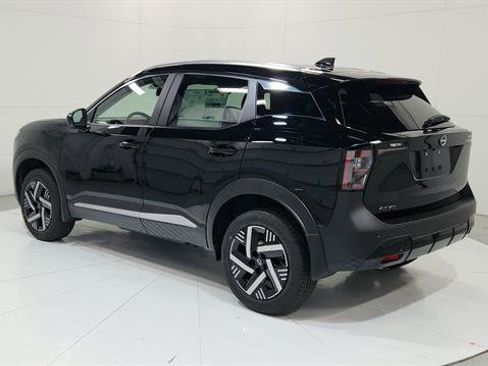 Certified 2026 Nissan Kicks SV FWD image 6