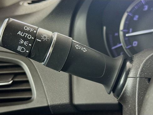 Used 2018 Acura MDX FWD w/ Technology Package image 12