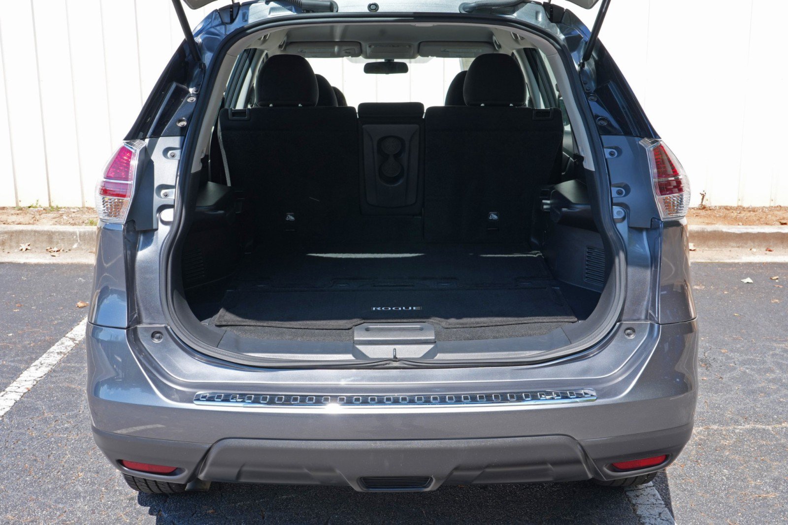 Used 2015 Nissan Rogue S AWD/4WD image 9