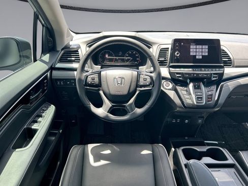 Used 2025 Honda Odyssey Touring image 21
