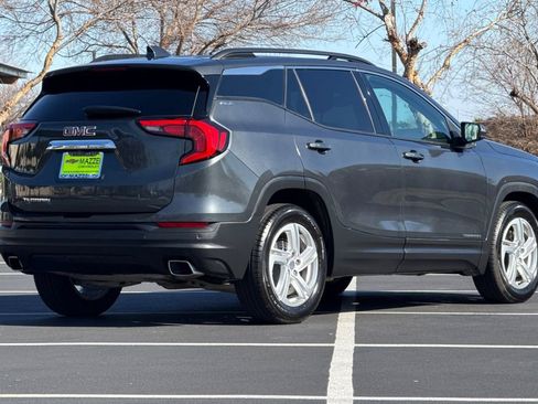 Used 2018 GMC Terrain SLE w/ Driver Convenience Package image 11