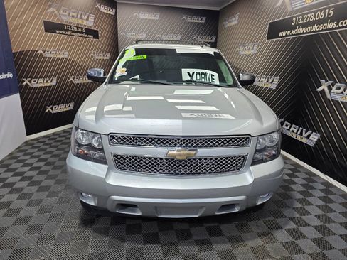 Used 2011 Chevrolet Avalanche LTZ image 4