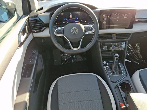 New 2026 Volkswagen Taos S image 7