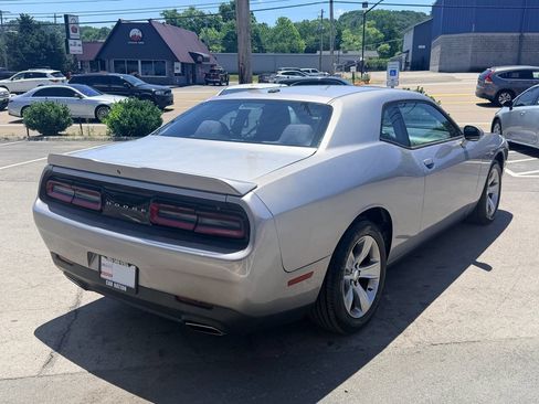Used 2015 Dodge Challenger SXT RWD image 6