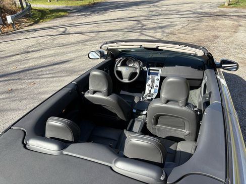 Used 2011 Volvo C70 T5 image 29