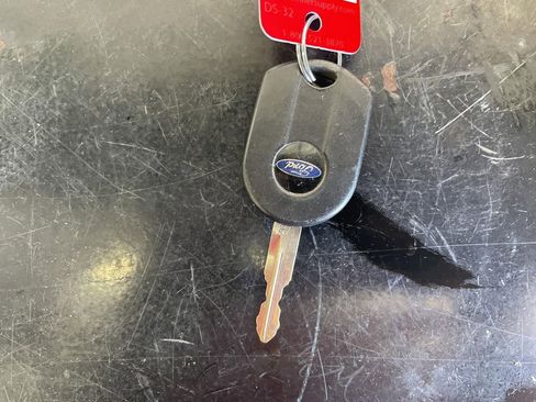 Used 2012 Ford Fusion SEL image 10