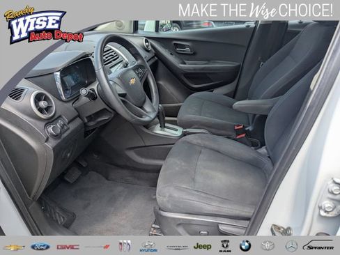 Used 2016 Chevrolet Trax LS FWD image 9