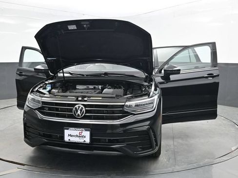 Used 2023 Volkswagen Tiguan SE R-Line AWD/4WD image 34
