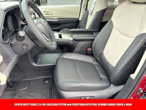 New 2026 Toyota Sienna Limited image 3