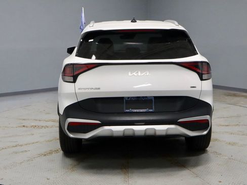 Used 2023 Kia Sportage EX image 11