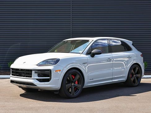 New 2025 Porsche Cayenne Turbo image 1
