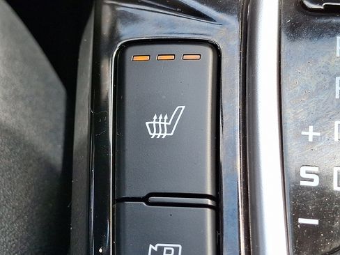 Used 2024 Kia Seltos SX image 28