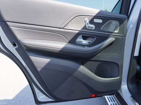New 2026 Mercedes-Benz GLS 450 4MATIC image 33