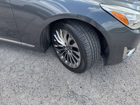 Used 2018 Genesis G90 3.3T Premium image 11