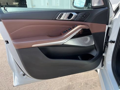 Used 2021 BMW X5 M50i AWD/4WD image 10