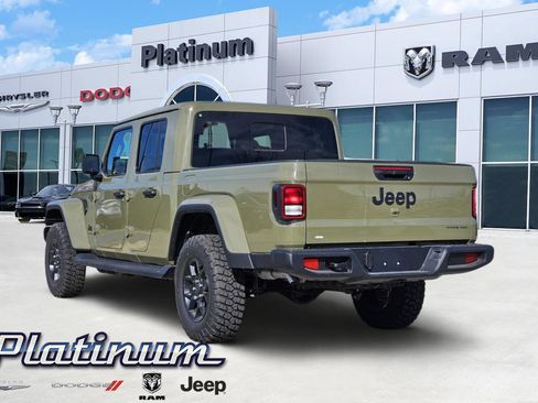 New 2026 Jeep Gladiator Sport AWD/4WD image 4