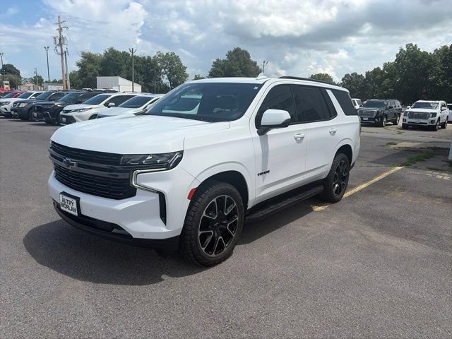 Used 2022 Chevrolet Tahoe RST w/ Luxury Package AWD/4WD image 2