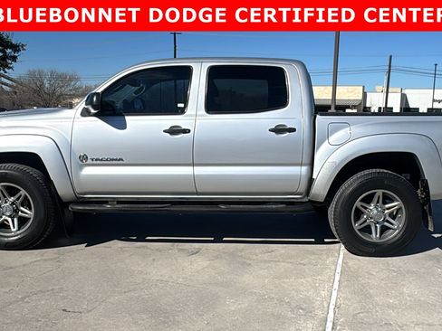 Used 2013 Toyota Tacoma PreRunner w/ SR5 Pkg image 8