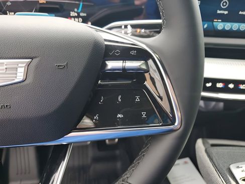 New 2026 Cadillac Optiq Luxury 2 w/ LPO, Floor Liner Package image 35