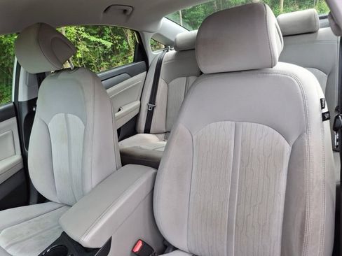 Used 2016 Hyundai Sonata SE FWD image 8