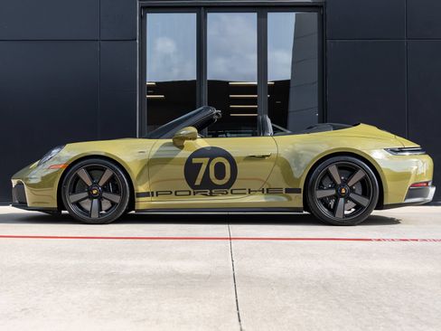 Certified 2026 Porsche 911 GTS RWD image 2