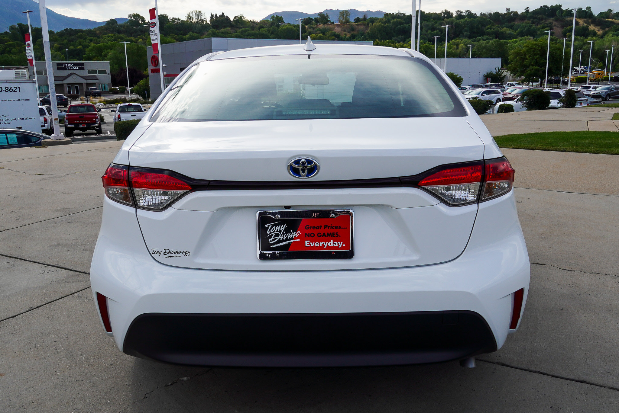 Certified 2024 Toyota Corolla LE FWD image 7