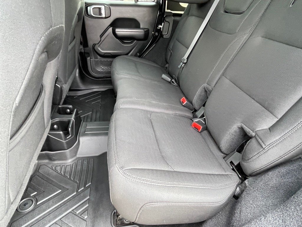 Used 2021 Jeep Wrangler Unlimited Sport AWD/4WD image 11