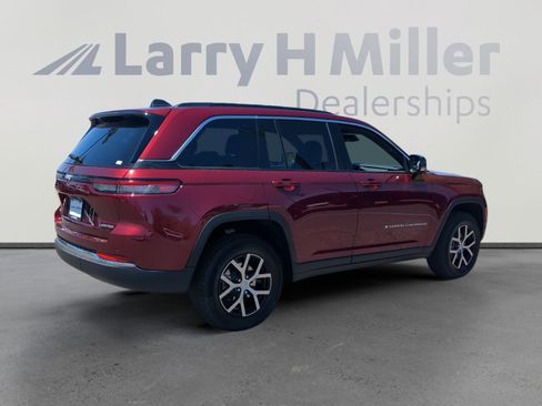 New 2025 Jeep Grand Cherokee Limited image 5