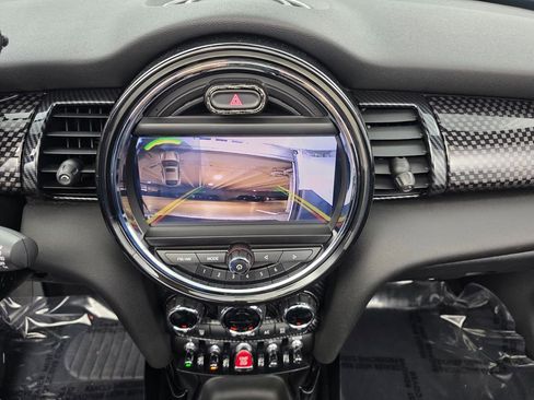 Used 2018 MINI Cooper S image 21