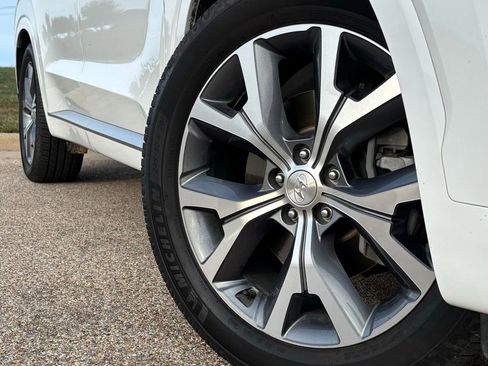 Used 2021 Hyundai Palisade Limited image 2