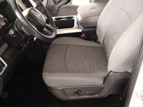 Used 2016 RAM 1500 Big Horn AWD/4WD image 11