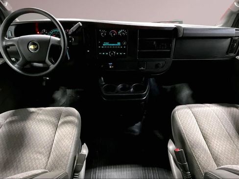 Used 2017 Chevrolet Express 2500 image 8