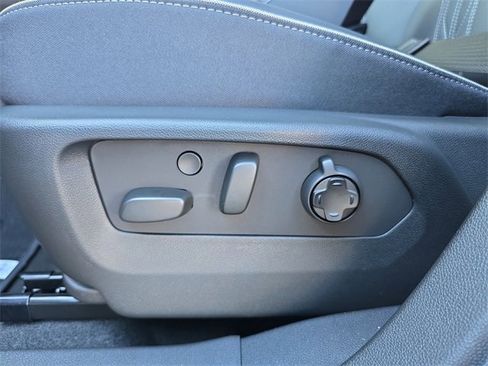 New 2026 Buick Envision Avenir image 18