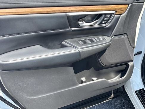 Certified 2017 Honda CR-V Touring image 17