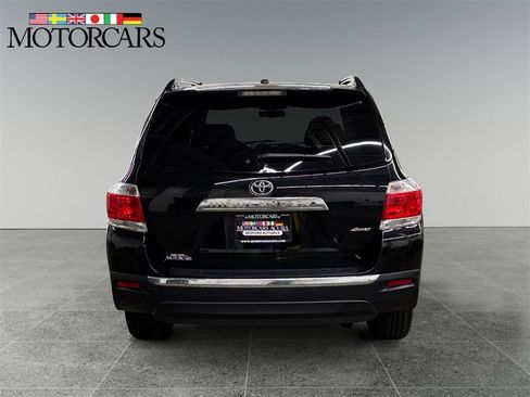 Used 2013 Toyota Highlander Limited image 4