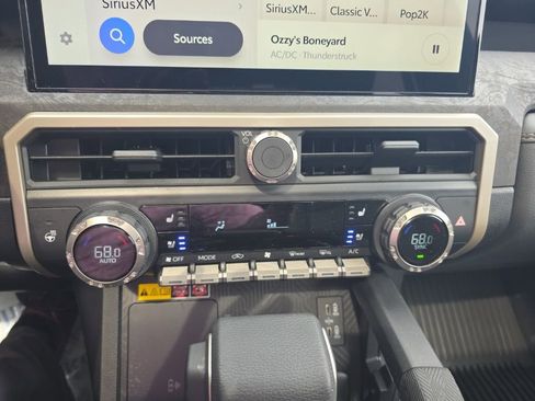 Certified 2025 Toyota Tacoma Limited w/ Tow Tech Package AWD/4WD image 26