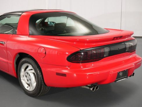 Used 1994 Pontiac Firebird Formula RWD image 29