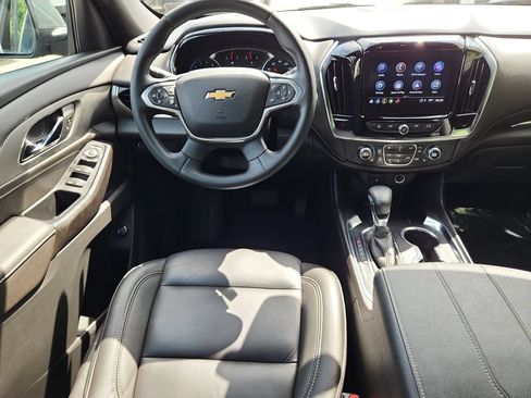 Used 2023 Chevrolet Traverse LT w/ LPO, Floor Liner Package AWD/4WD image 4